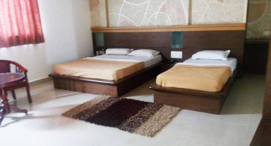 Nishmitha Towers Lodge, Moodabidri 4